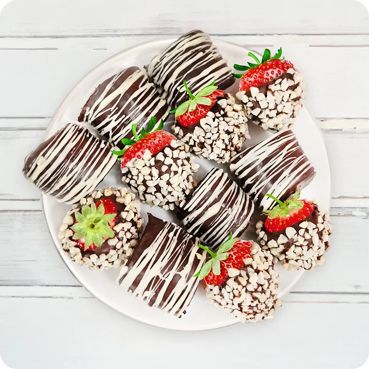 Chocolate-covered strawberries and bananas | Poczta Kwiatowa®