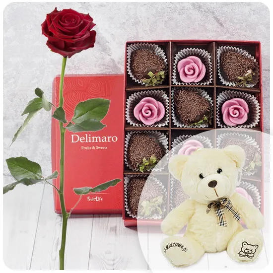 Elegant white rose with coconut strawberries and mini chocolate roses - Poczta Kwiatowa® fruit in chocolate