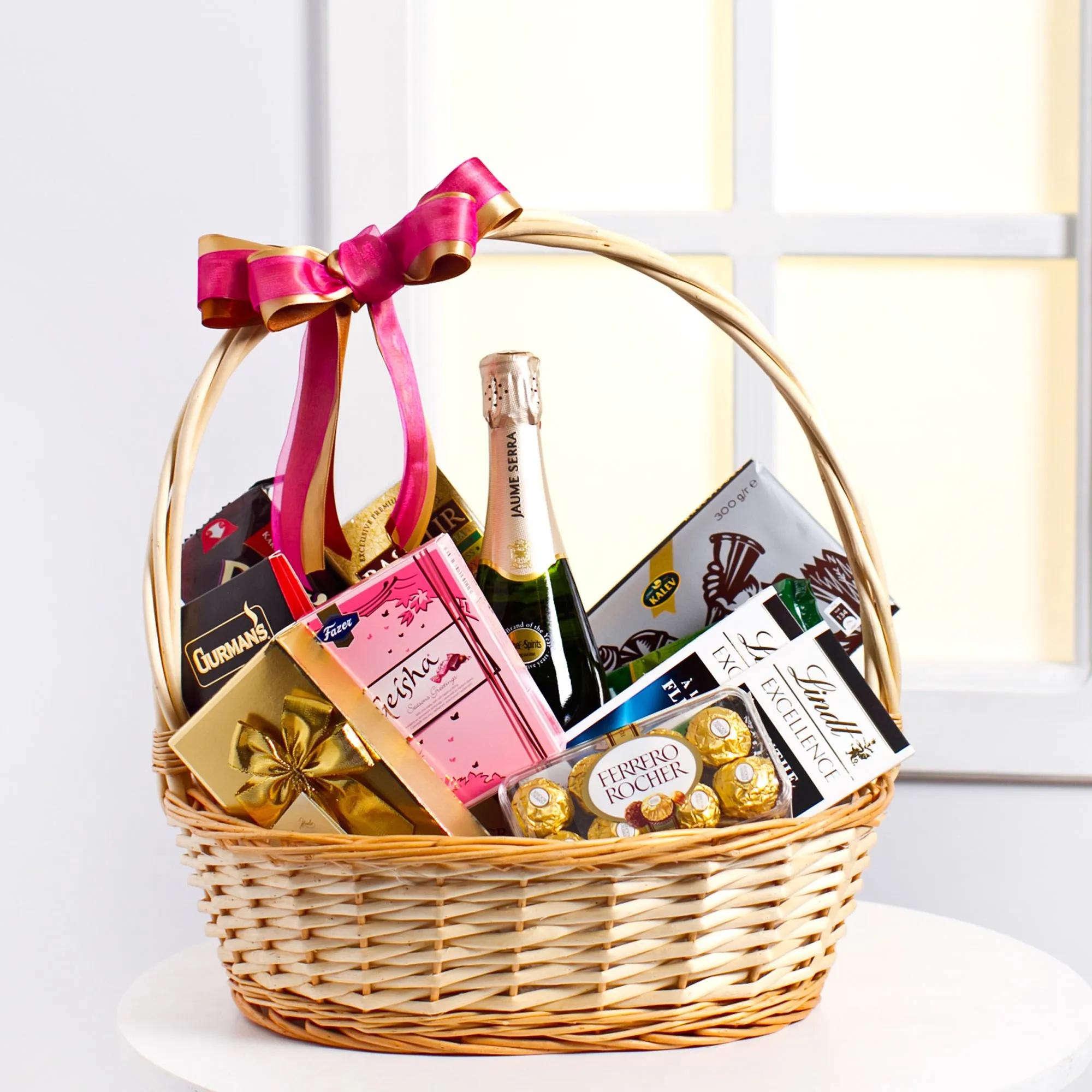 Sweet Gourmet Basket - Belarus