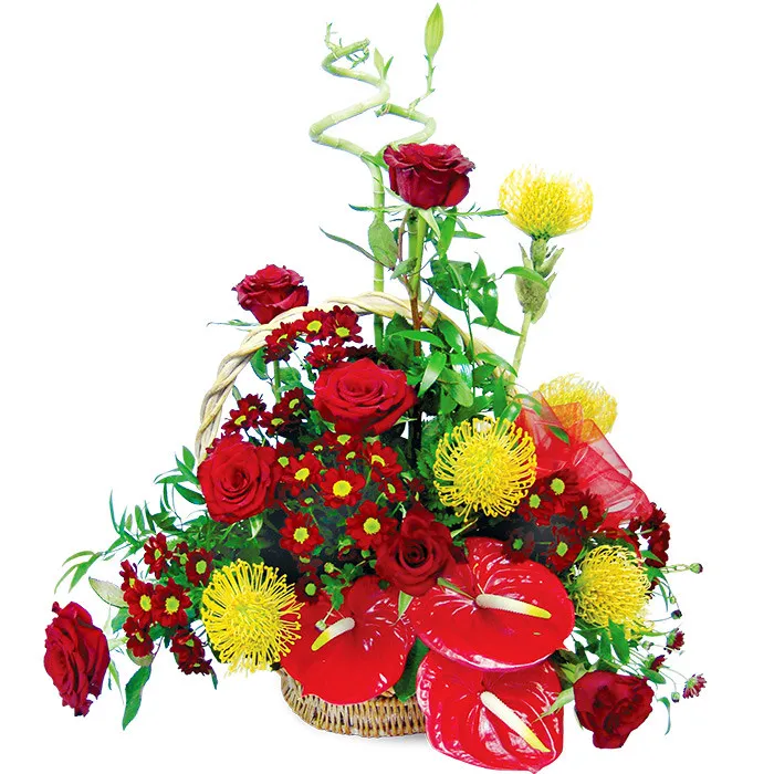 Bukiet czerwonych róż i czerwonych santini w koszu, kwiaty urodzinowe, Kompozycja dla solenizanta