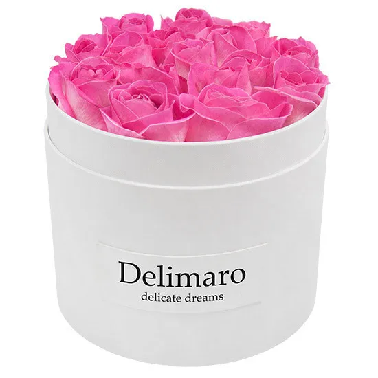 Masterbox - różowe róże w białym pudełku, białe pudełko z rantem z kwiatami