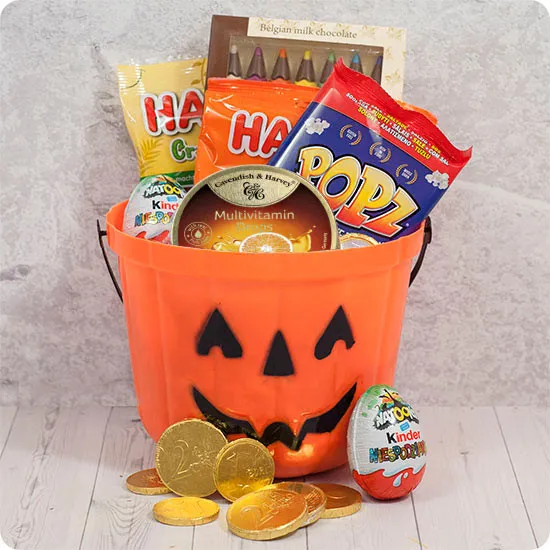 Halloween Bucket of Sweets - Poczta Kwiatowa® Gifts for Children