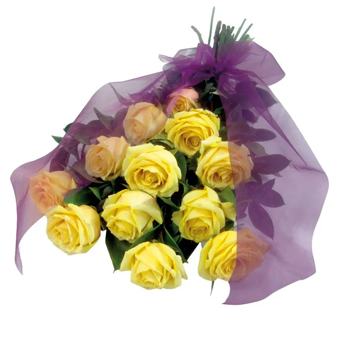 Kompozycja Pocieszenie, bukiet kondolencyjny leżący, bukiet żółtych róż z fioletową wstążką na pogrzeb