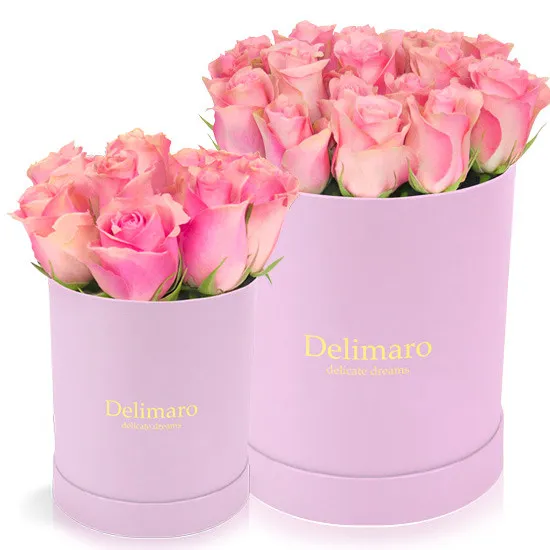 Różowe róże w różowym pudełku, flower box delimaro, różowe kwiaty w pudełku