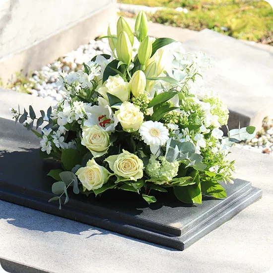Wreath of florists - Poczta Kwiatowa® Flowers on the grave