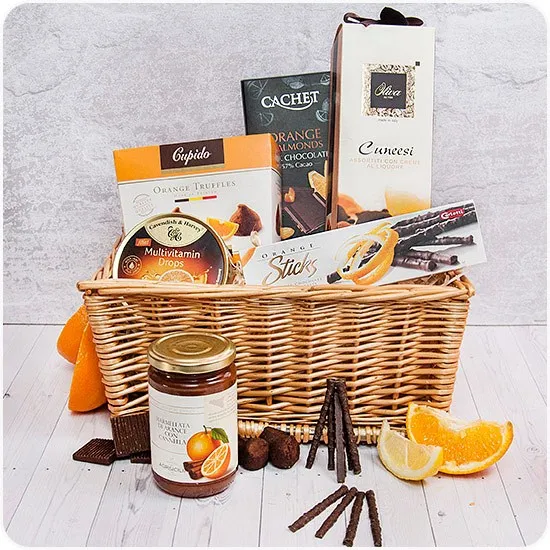 The sun of Sicily, Poczta Prezentowa, an orange basket, chocolate sticks with orange