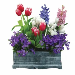 kompozycja ogród prowansalski, kompozycja kwiatów w drewnianym pudełku, czerwone tulipany, hiacynty, mech, kwiaty czerwono biało fioletowe