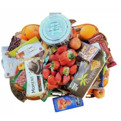Arrangement of local fruits and chocolates - Algieria