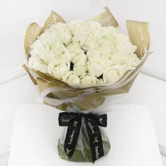Ultimate 100 White Roses Hand Tied - Indie