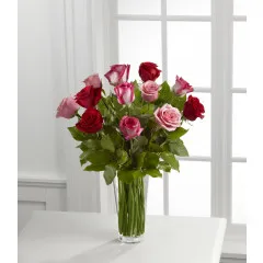 The FTD True Romance Rose Bouquet - Chile