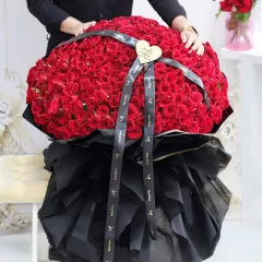 365 Roses of Love - India