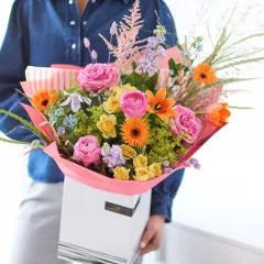 Luxury Mother’s Day Bouquet. - United Kingdom