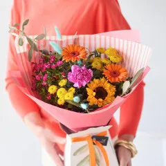 Cute Summer Trending Gift Box - United Kingdom