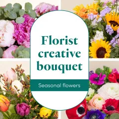 Seasonal florist's bouquet - Bouquet de saison du fleuriste - France