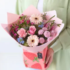 Strawberry Gift Box. - United Kingdom