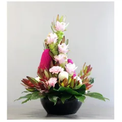 Urocza aranżacja ciętych kwiatów - SRA Makau (Chiny)