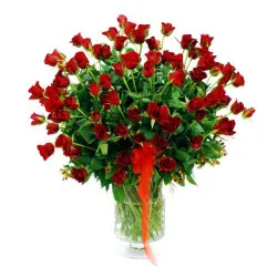 100 Red Roses in Vase