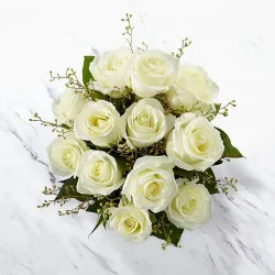 12 White Roses Bunch