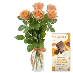 5 tea roses with chocolate