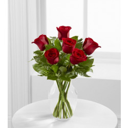 The Simply Enchanting™ Rose Bouquet - VASE INCLUDED