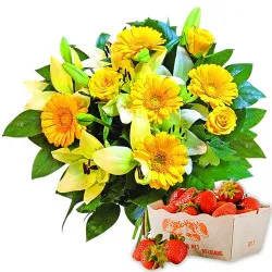 Sunny bouquet with strawberries