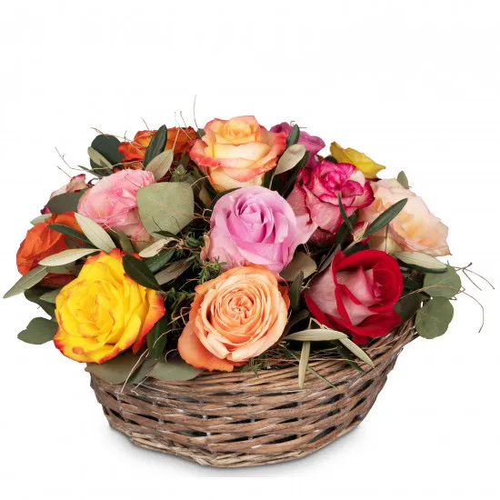 Ein Korb voller Rosen