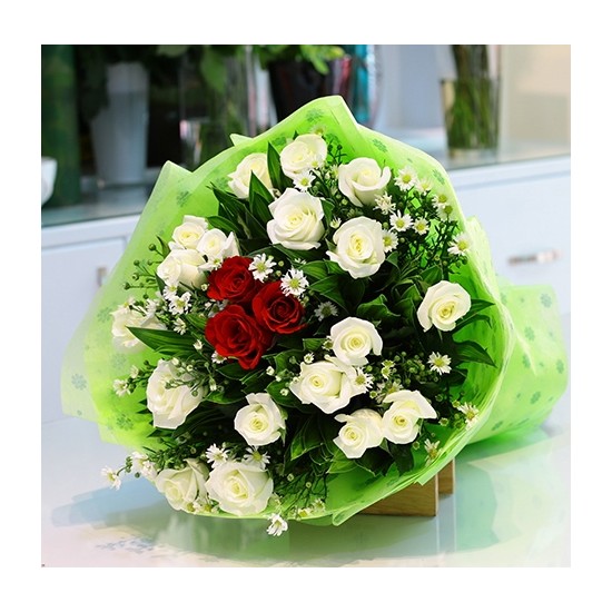 White and Red Roses Bouquet
